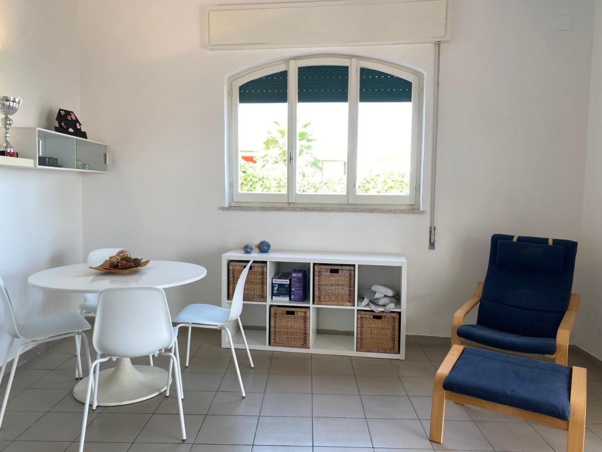 Villa Titti Residence La Bussola フォンターネ・ビアンケ エクステリア 写真